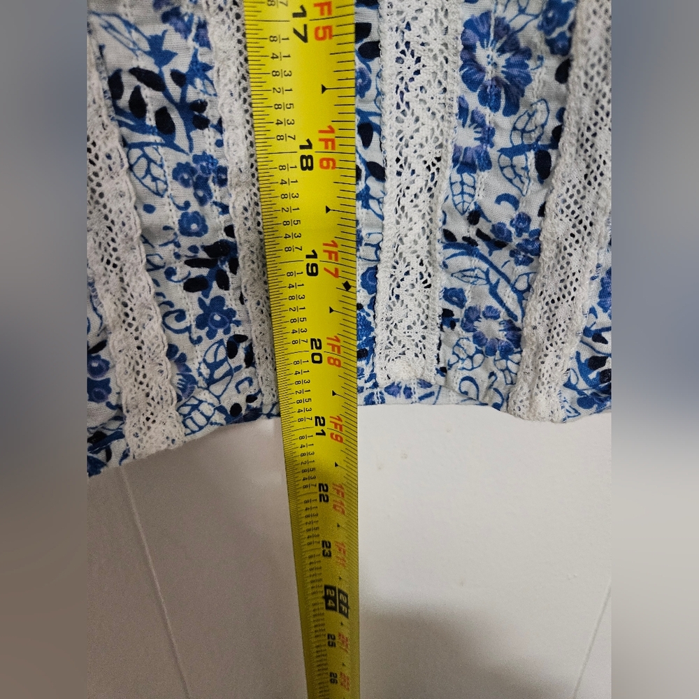 Veronica Beard Sol Top Blue White Floral Ruffle Short Sleeve Blouse - Picture 5 of 6